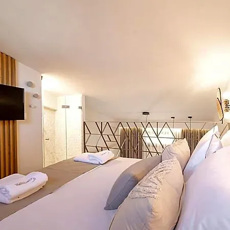 فندق Quintessina Luxury 4*