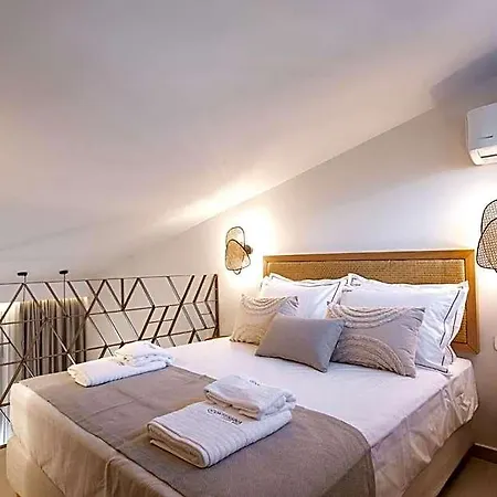 Quintessina Luxury 4* لايميناس